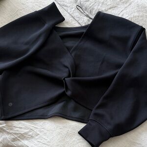 Lululemon Black Cropped Sweatshirt